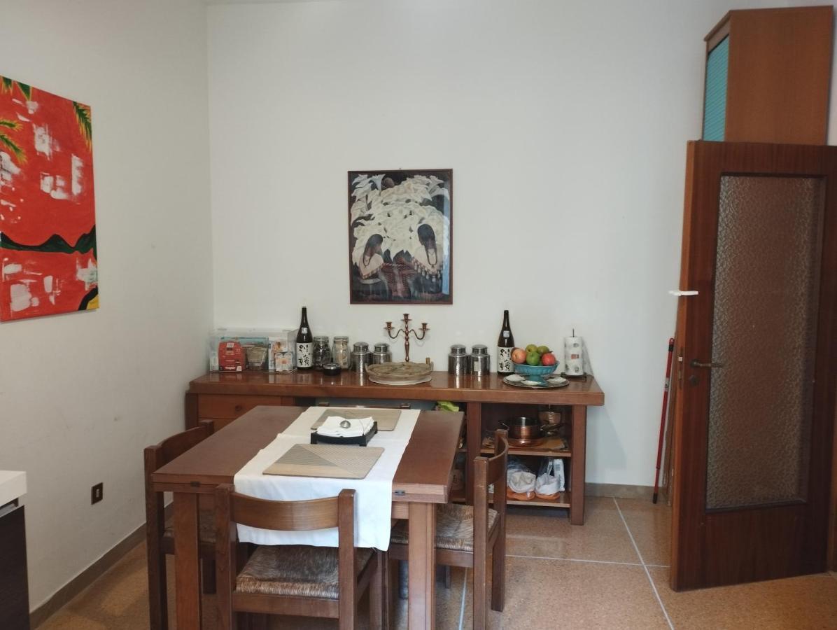 Appartamento Spazioso In Mazzini Bologna Luaran gambar